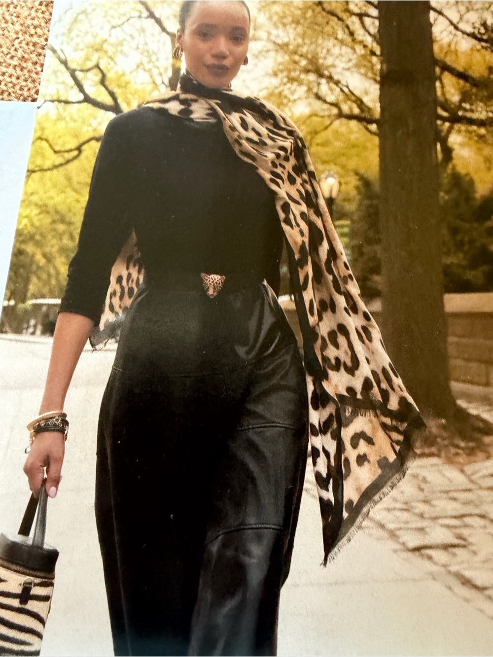 NWTAnneKlienLargeShawlAnimalPrintWhiteBlackBrownAKLogoGold Plate Chic&AllSeasons